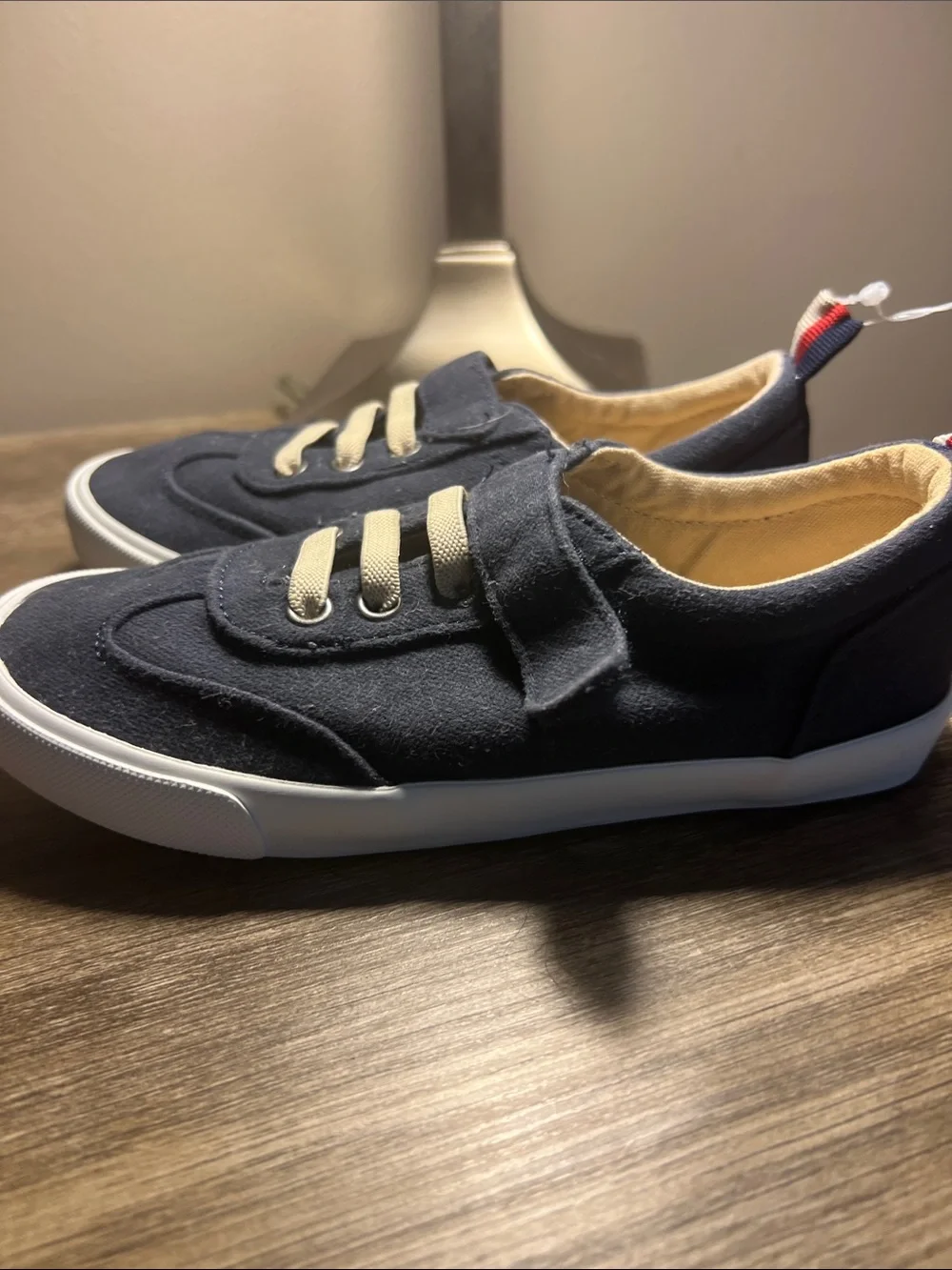Old Navy Navy Canvas Kids Sneakers with Cream Accents stock (23)